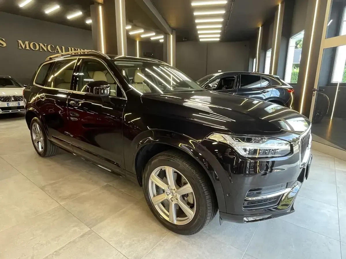 Usata Volvo XC90 Momentum 224 CV (164 kW) 2016 Nero SUV