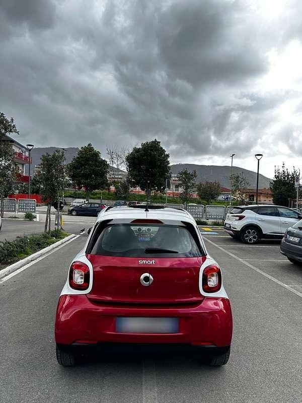 Usata Smart ForFour Passion 71 CV (52 kW) 2015 Utilitaria