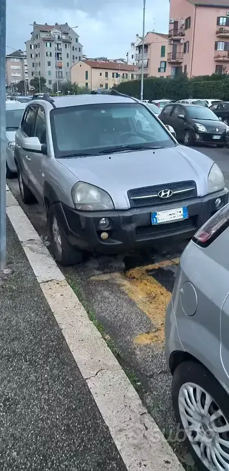 Usata Hyundai Tucson 112 CV (82 kW) 2005 Grigio SUV