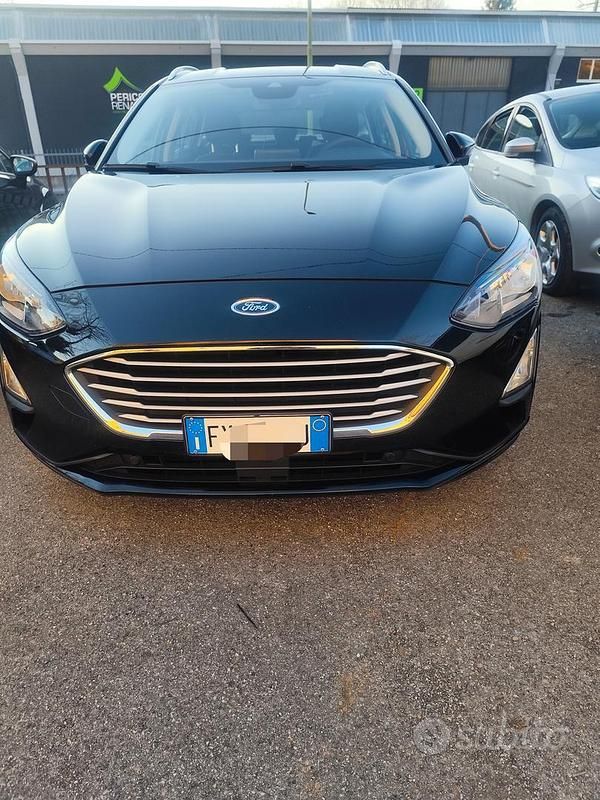 Usata Ford Focus 120 CV (88 kW) 2019 Nero Station wagon