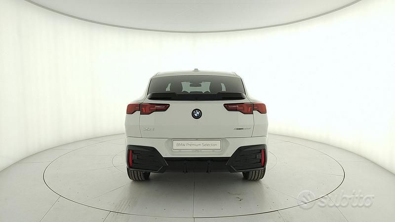 Begagnad BMW X2 M Sport 163 HK (119 kW) 2025 Vit SUV