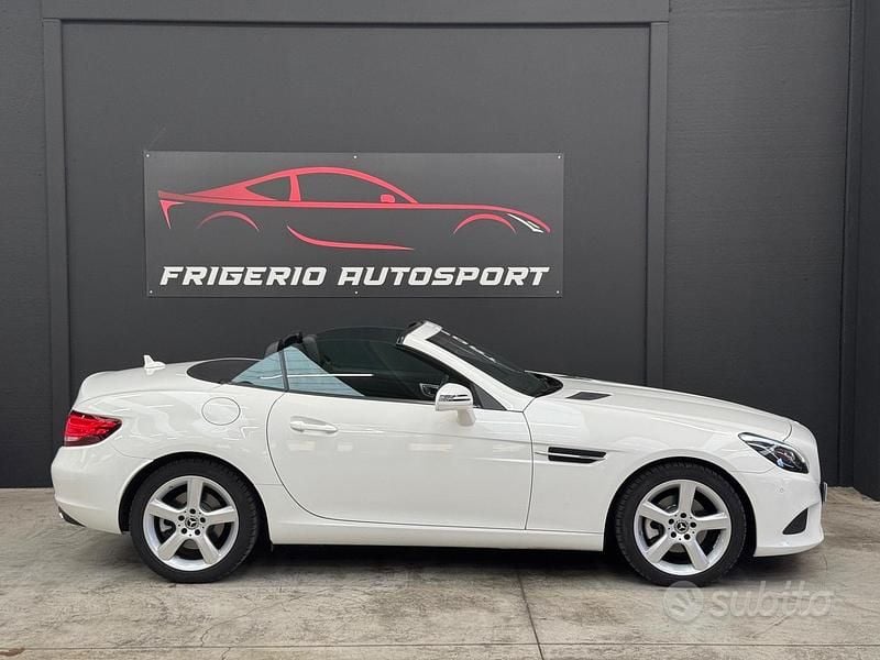 Usata Mercedes SLC180 156 CV (114 kW) 2018 Bianco Cabrio