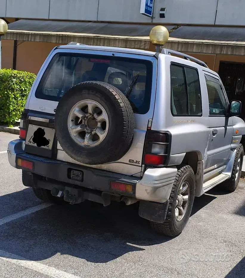 Usata Mitsubishi Pajero 100 CV (73 kW) 1999 Grigio SUV