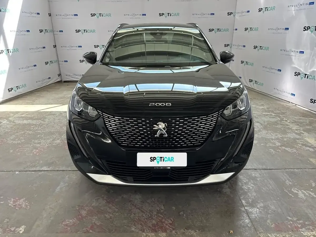 Usata Peugeot 2008 Allure 131 CV (96 kW) 2023 Nero SUV