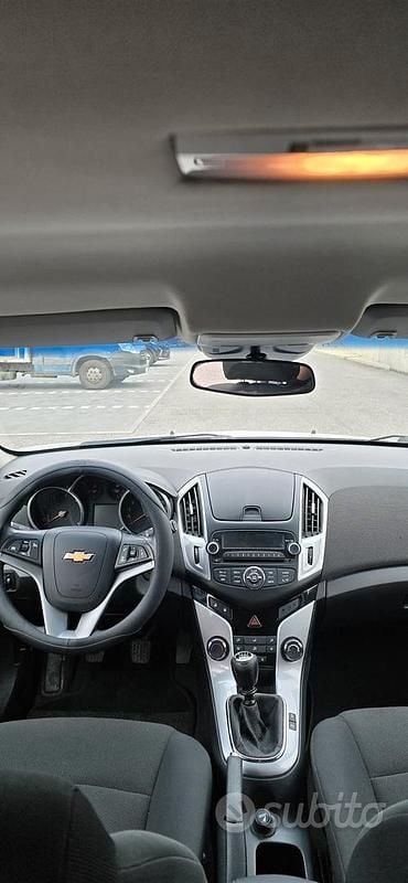 Usata Chevrolet Cruze 131 CV (96 kW) 2013 Bianco Station wagon
