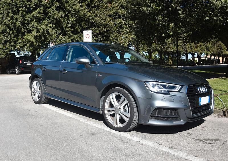 Usata Audi A3 Ambiente 116 CV (85 kW) 2019 Grigio Berlina