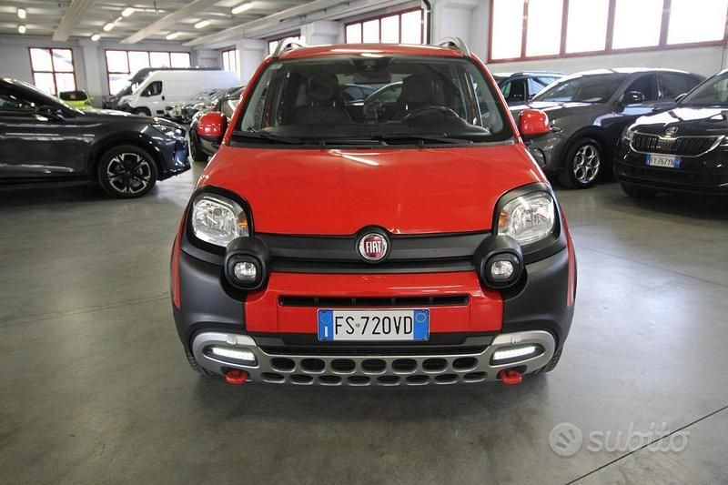 Rosso Usata 2018 Fiat Panda Cross Cross Due volumi | 9900 € (Buon prezzo) - Immagine 1/4