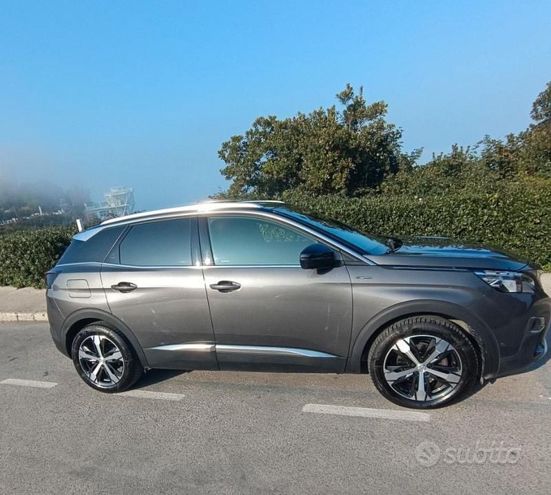 Usata Peugeot 3008 GT-line 131 CV (96 kW) 2020 Grigio SUV