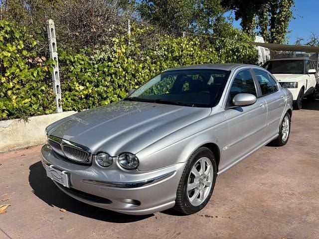 Usata Jaguar X-type Executive 196 CV (144 kW) 2005 Argento Berlina