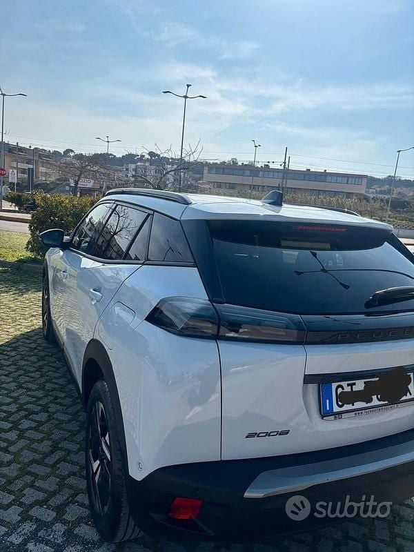 Usata Peugeot 2008 2024 Bianco SUV