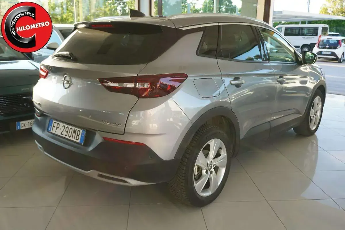 Usata Opel Grandland X Innovation 120 CV (88 kW) 2018 Grigio SUV