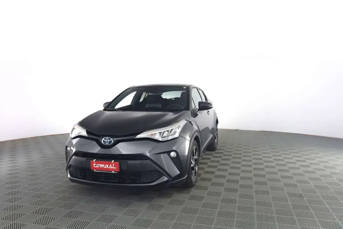 Usata Toyota C-HR 152 CV (111 kW) 2024 Dark grey SUV