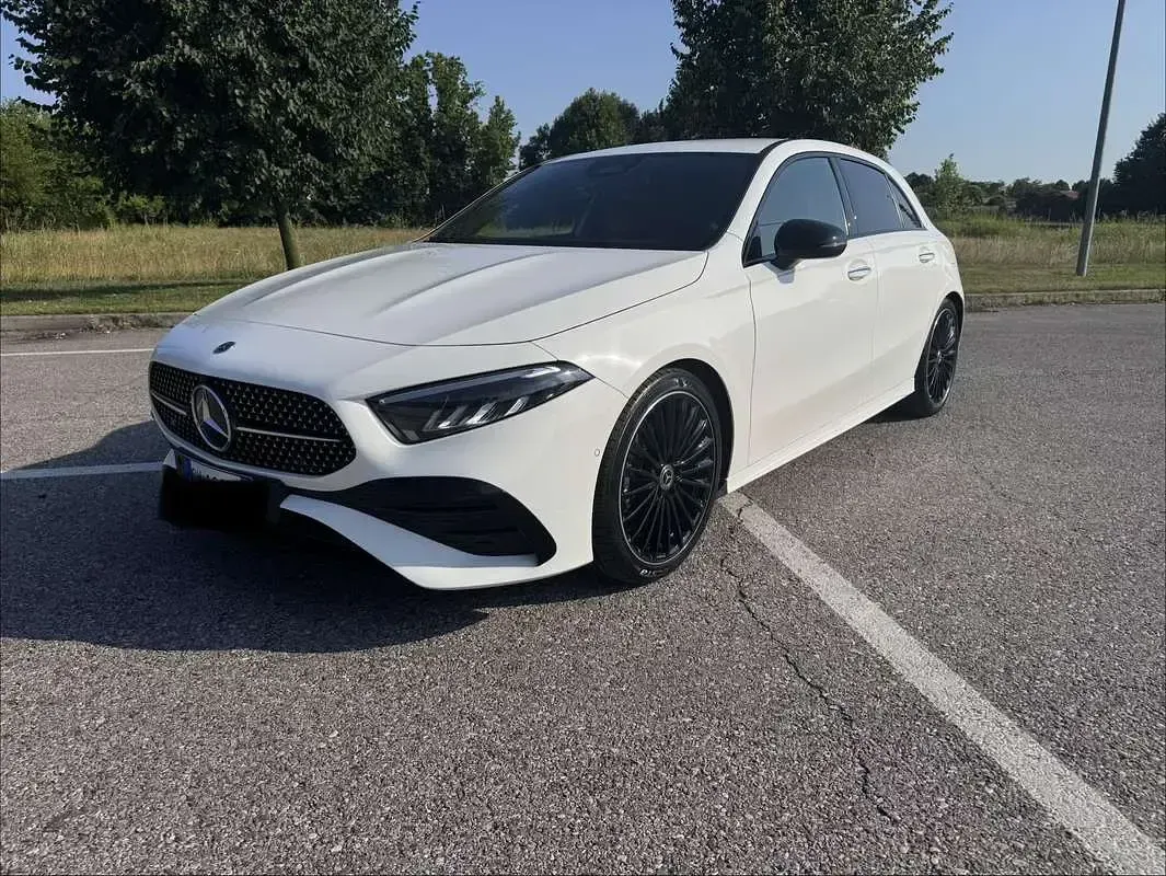 Usata Mercedes A200 AMG Line Premium Plus 150 CV (110 kW) 2024 Bianco Berlina
