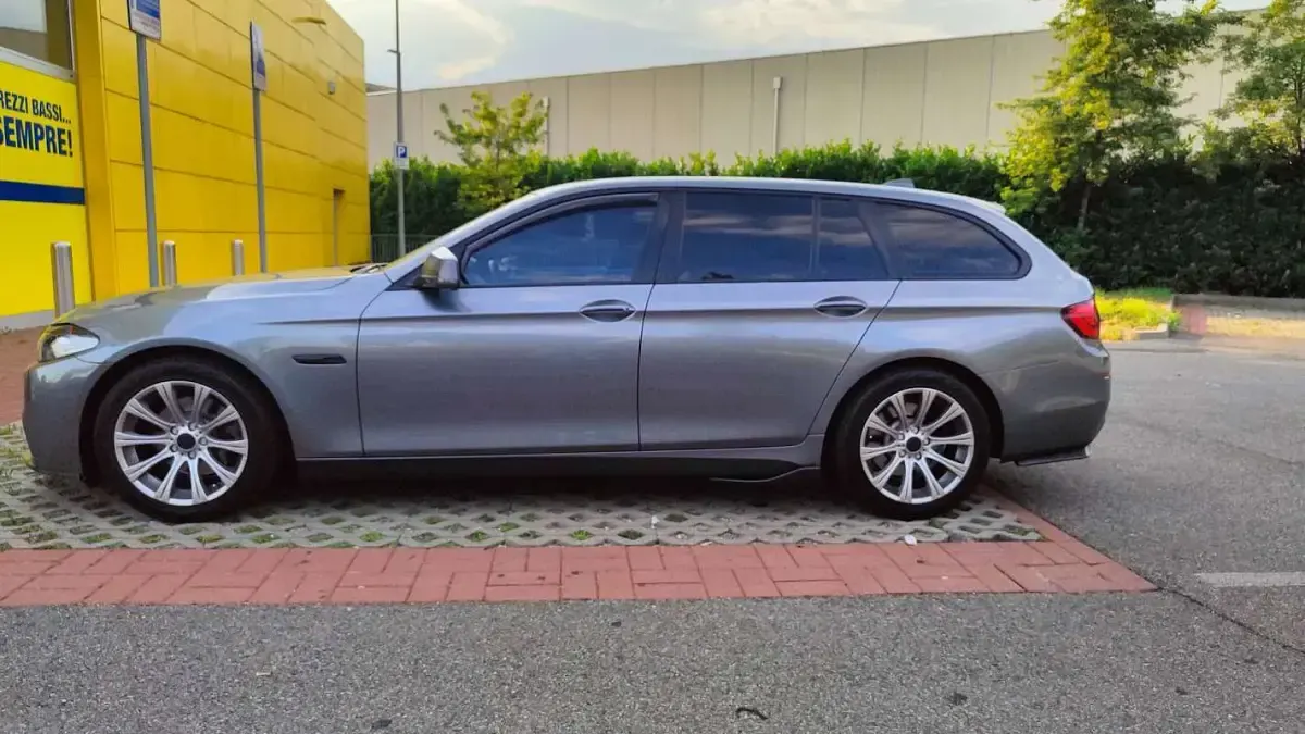 Usata BMW 520 M Sport 184 CV (135 kW) 2011 Grigio Station wagon