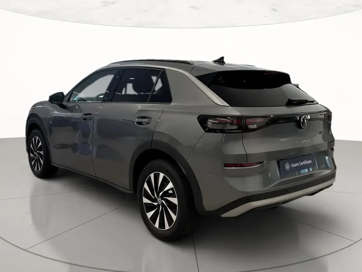 Nuova VW T-Roc Life 115 CV (84 kW) 2026 Wolf grey metallizzato SUV