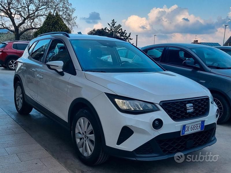 Usata Seat Arona Style 95 CV (69 kW) 2022 Bianco SUV