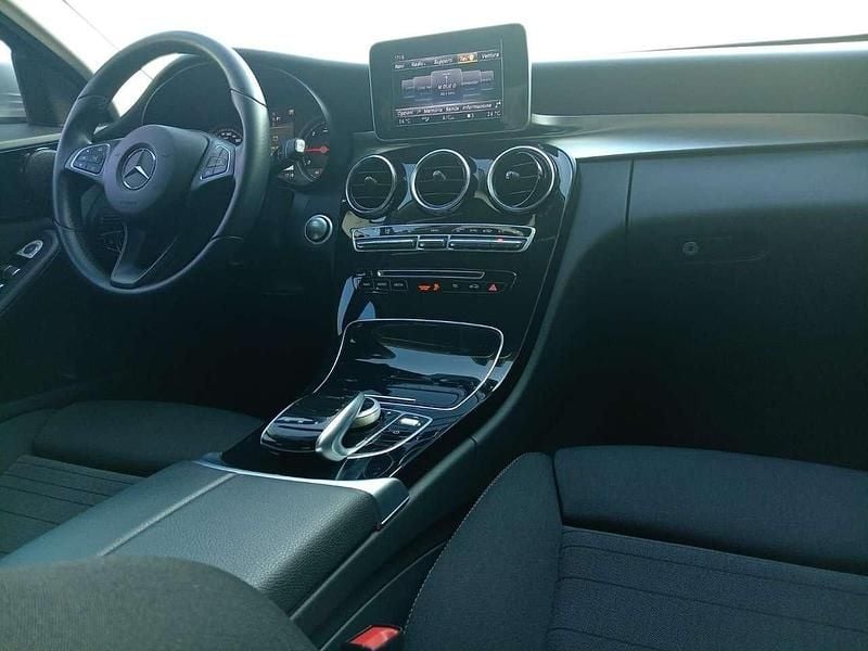 Usata Mercedes C220 170 CV (125 kW) 2017 Argento Berlina