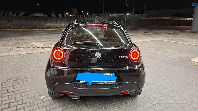 Usata Alfa Romeo MiTo 120 CV (88 kW) 2017 Nero Utilitaria