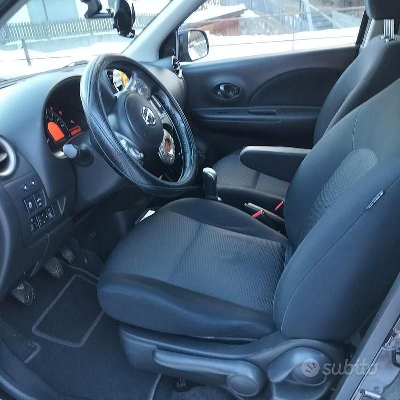 Usata Nissan Micra 60 CV (44 kW) 2011 Nero Utilitaria