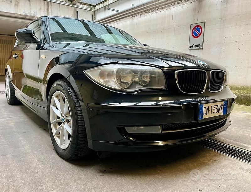 Nero Usata 2011 BMW 120 Coupé Coupé | 4900 € - Immagine 1/4