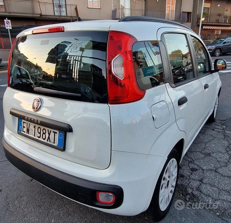 Usata Fiat Panda Easy 69 CV (50 kW) 2014 Bianco Berlina
