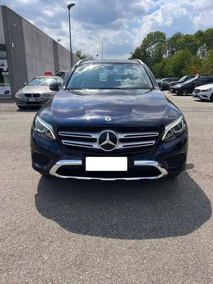Usata Mercedes GLC250 204 CV (150 kW) 2017 Blu/azzurro SUV