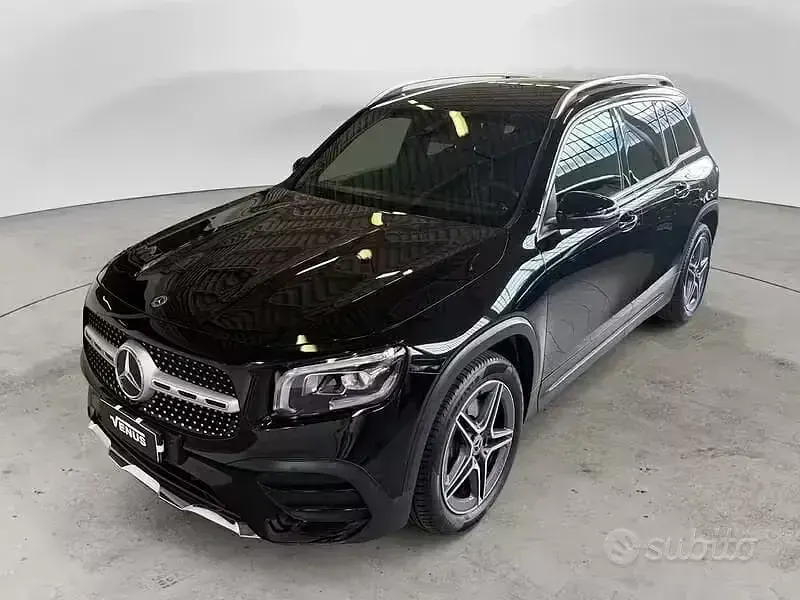 Usata Mercedes GLB200 Premium 163 CV (119 kW) 2022 Nero SUV