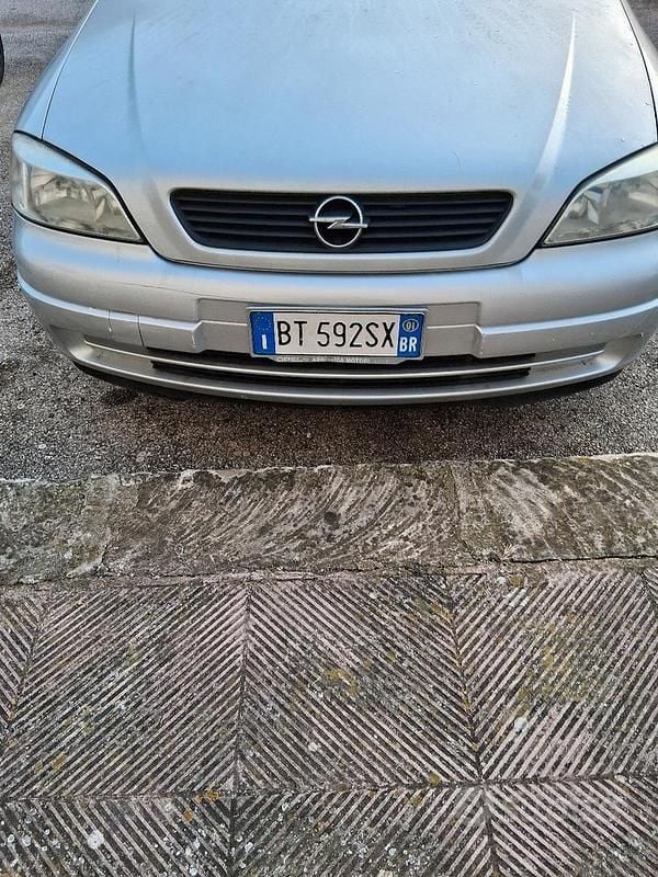 Occasion Opel Astra 101 ch (74 kW) 2001 Gris Berline