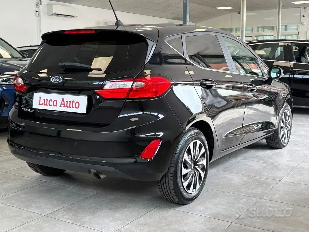 Usata Ford Fiesta 75 CV (55 kW) 2023 Nero Utilitaria
