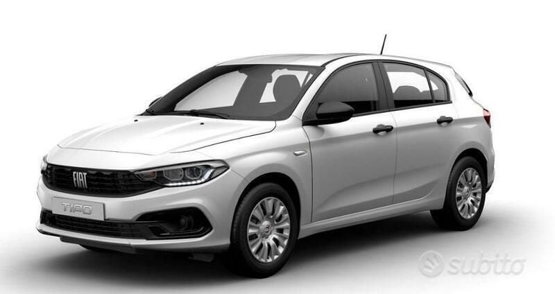 Nero Usata 2024 Fiat Tipo Cross Berlina | 17.950 € (Super prezzo) - Immagine 1/4