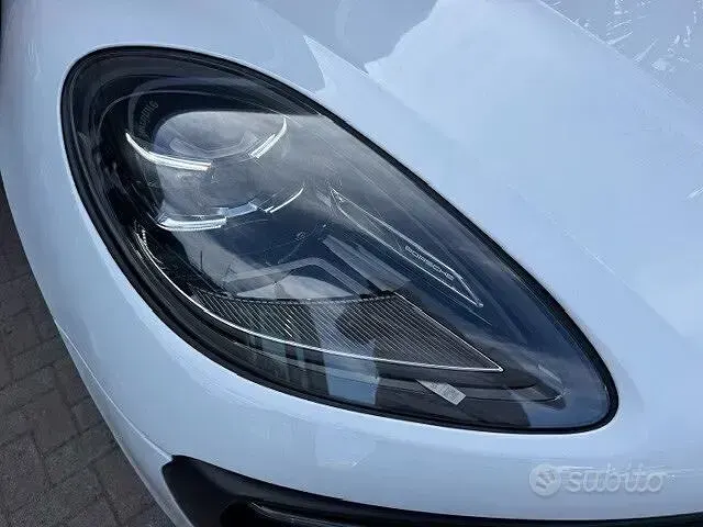 Usata Porsche Macan 265 CV (194 kW) 2022 Bianco SUV