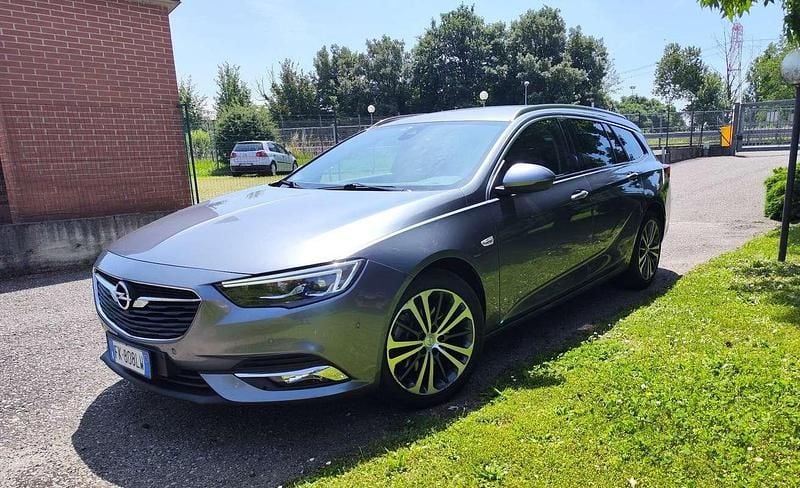 Usata 2017 Opel Insignia Cosmo Station wagon | 11.000 € (Ottimo prezzo) - Immagine 1/4
