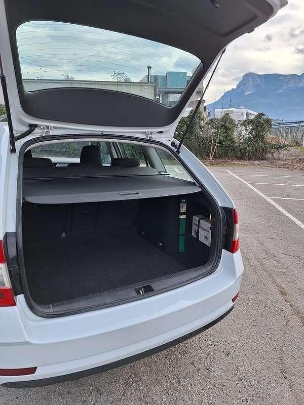 Usata Skoda Octavia Ambition 150 CV (110 kW) 2017 Bianco Station wagon