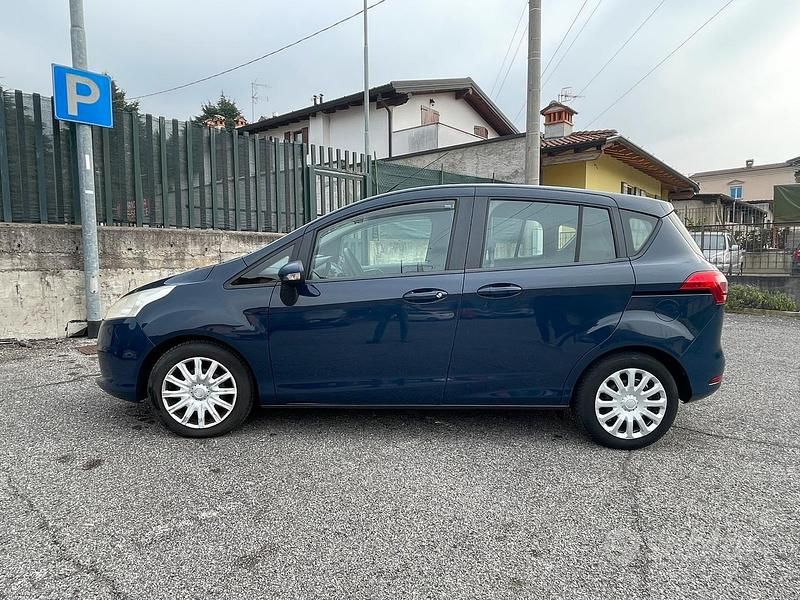 Usata Ford B-MAX 90 CV (66 kW) 2014 Blu Monovolume