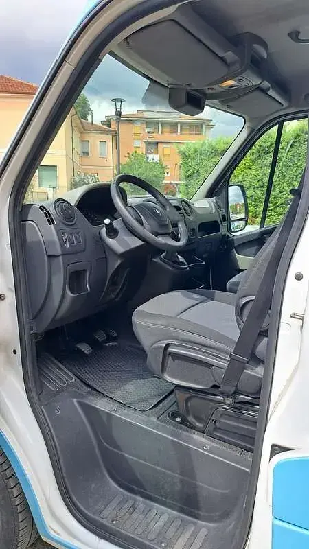 Usata Renault Master 125 CV (91 kW) 2010 Utilitaria