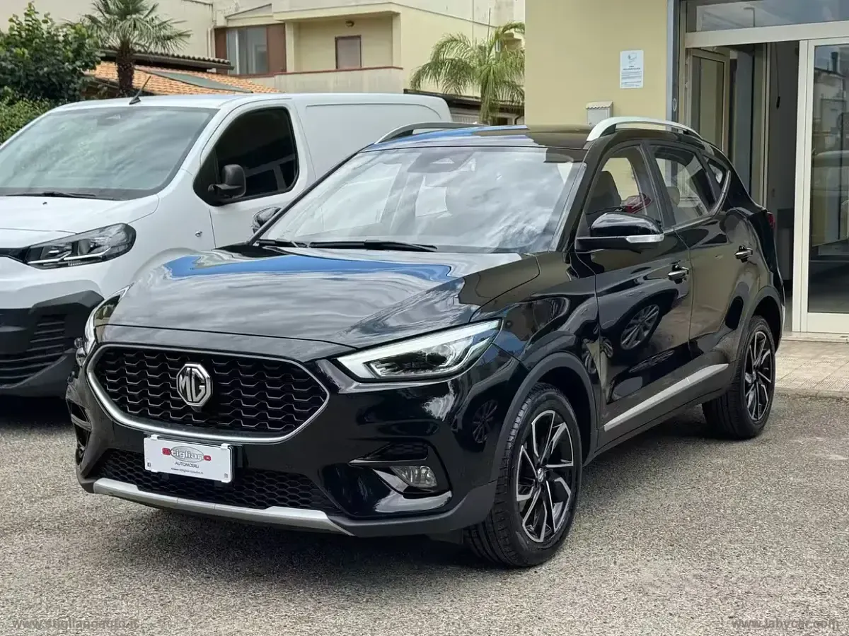 Usata MG ZS Comfort 106 CV (77 kW) 2024 Nero SUV