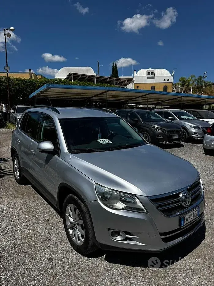 Usata VW Tiguan 140 CV (102 kW) 2010 Grigio SUV