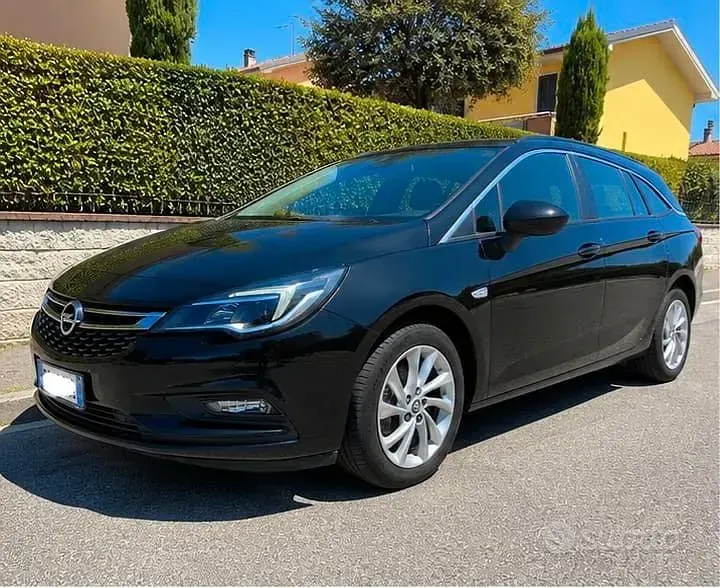 Usata Opel Astra 90 CV (66 kW) 2020 Nero Station wagon
