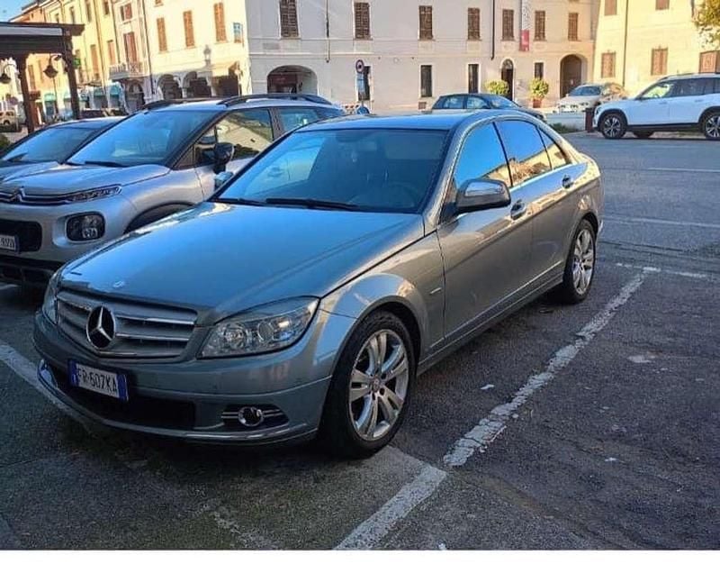Usata Mercedes C320 Avantgarde 224 CV (164 kW) 2008 Berlina