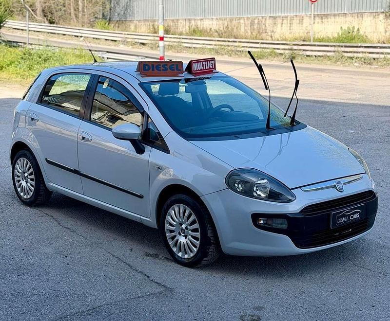 Usata Fiat Punto Evo Dynamic 75 CV (55 kW) 2011 Grigio Utilitaria
