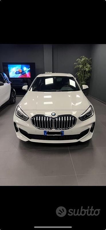 Usata 2020 BMW 118 Due volumi | 25.000 € (Buon prezzo) - Immagine 1/2