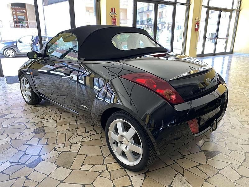 Usata Ford StreetKa 95 CV (69 kW) 2005 Nero Cabrio