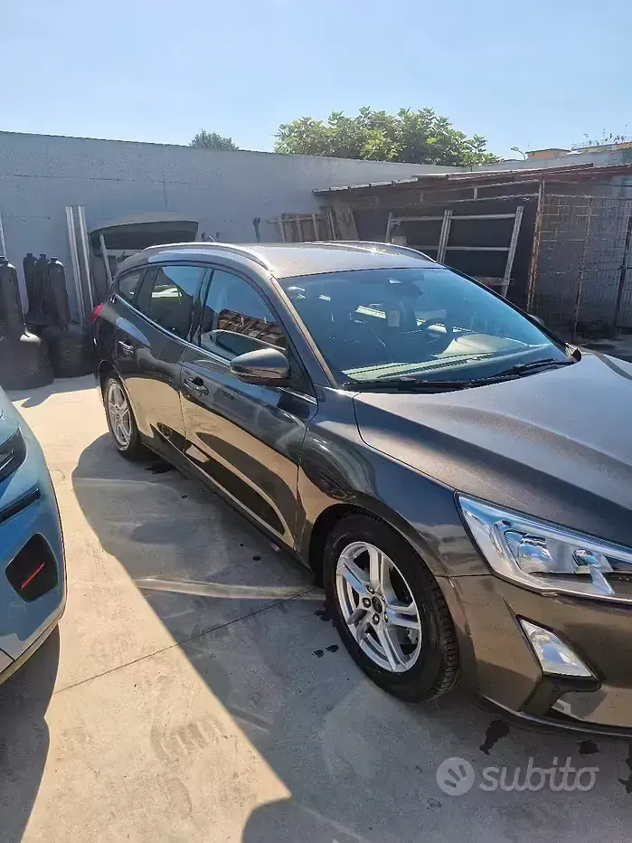 Usata Ford Focus 150 CV (110 kW) 2019 Grigio Station wagon