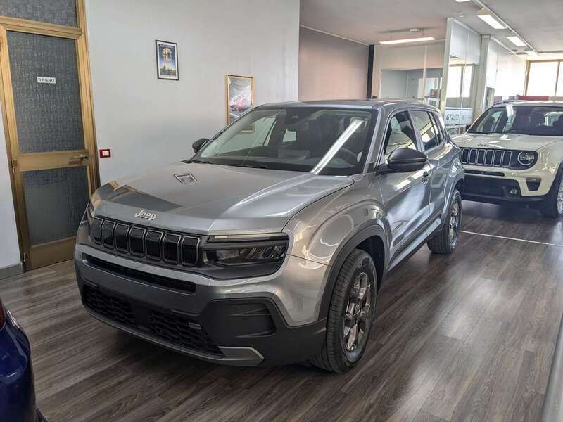 Usata Jeep Avenger Longitude 101 CV (74 kW) 2024 Grigio SUV