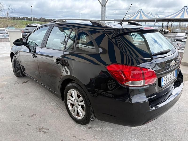 Usata Chevrolet Cruze 131 CV (96 kW) 2013 Nero Station wagon