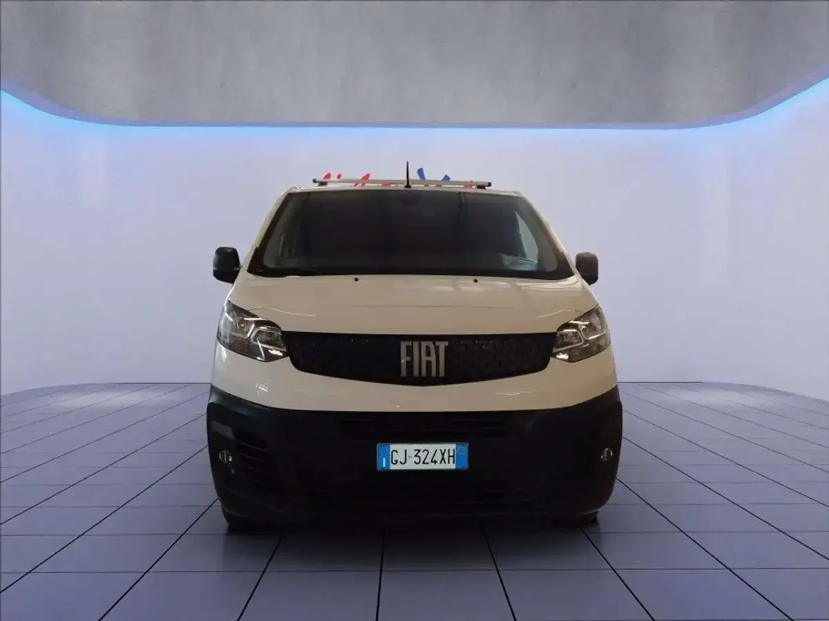 Usata Fiat Scudo Business 102 CV (75 kW) 2022 Bianco pastello Furgone