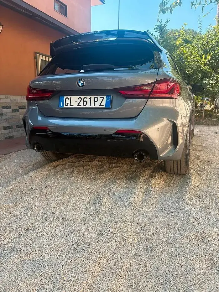 Usata BMW 118 M Sport 150 CV (110 kW) 2022 Grigio Utilitaria