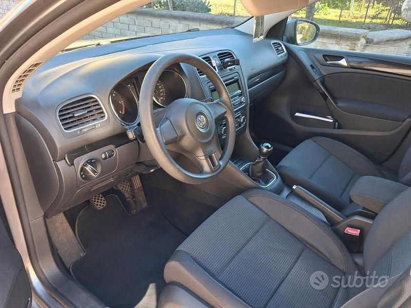 Usata VW Golf VI 110 CV (80 kW) 2009 Grigio Utilitaria