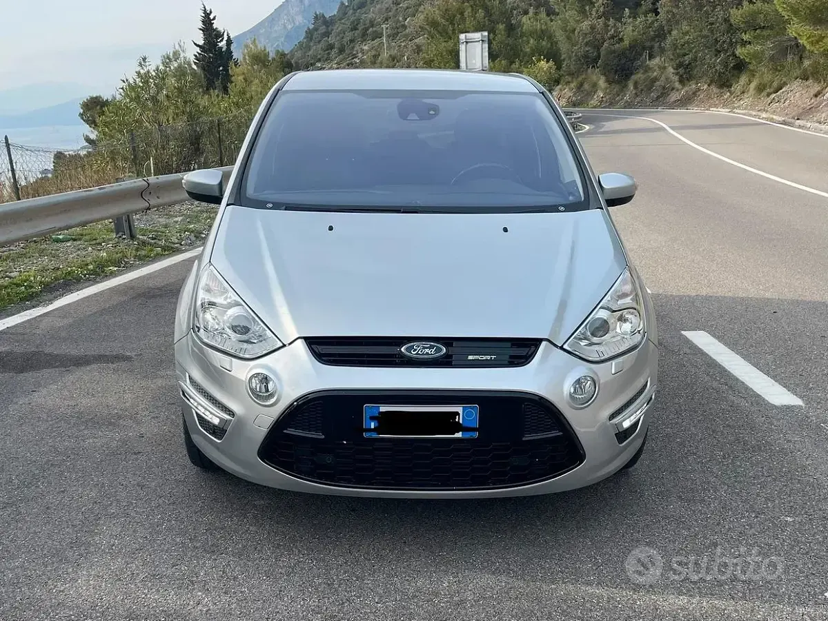 Usata Ford S-MAX Sport 163 CV (119 kW) 2013 Grigio Monovolume