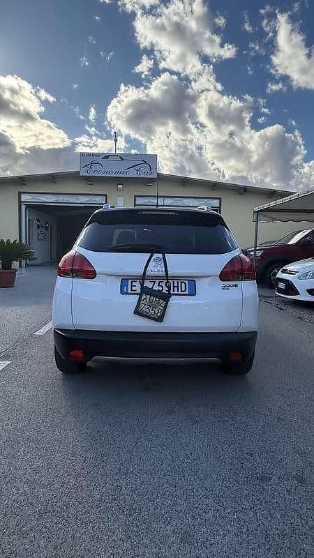 Usata Peugeot 2008 Allure 92 CV (67 kW) 2015 SUV